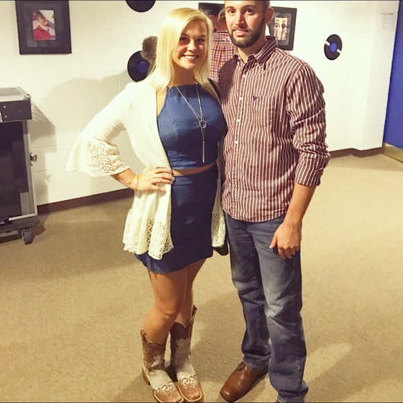 Hollister crop set - Picture 2 of 2